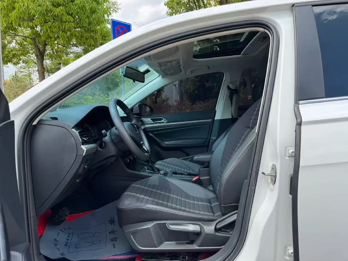 2021 Volkswagen Lavida 1.4T 150HP L4 7DCT,autocango,china used car exporter,china ev exporter,chinese used car exporter,chinese used ev exporter