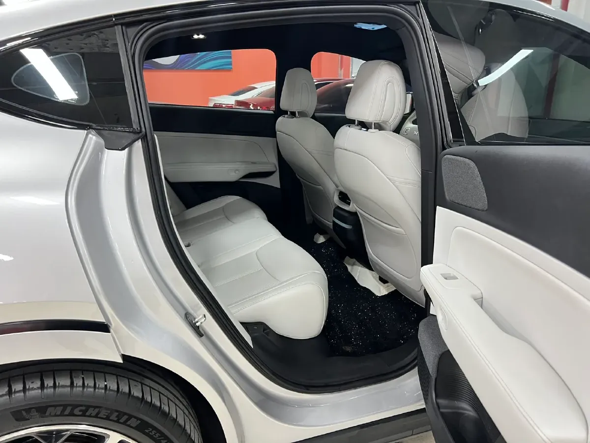 2023 Xpeng G6 BEV 66KWH,autocango,china used car exporter,china ev exporter,chinese used car exporter,chinese used ev exporter