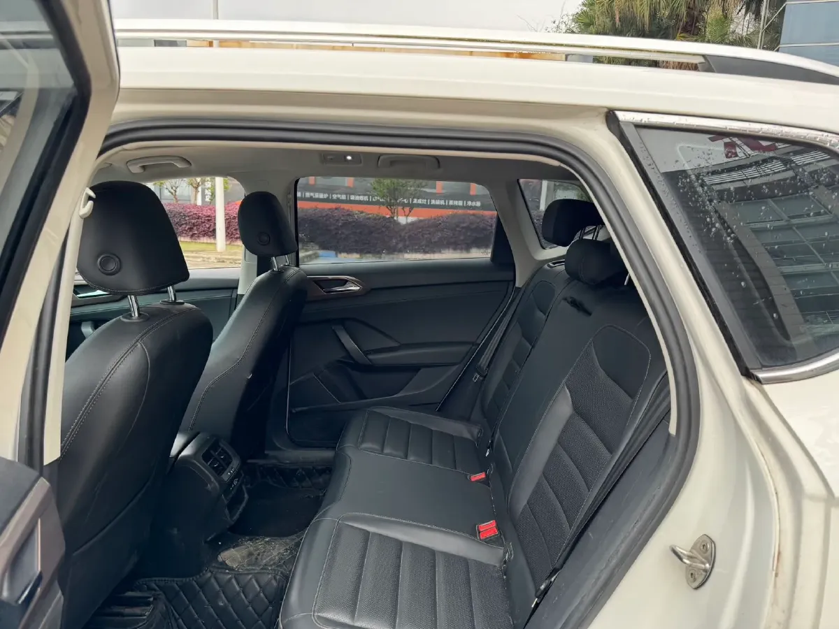 2021 Volkswagen Tharu 1.4T 150HP L4 7DCT,autocango,china used car exporter,china ev exporter,chinese used car exporter,chinese used ev exporter