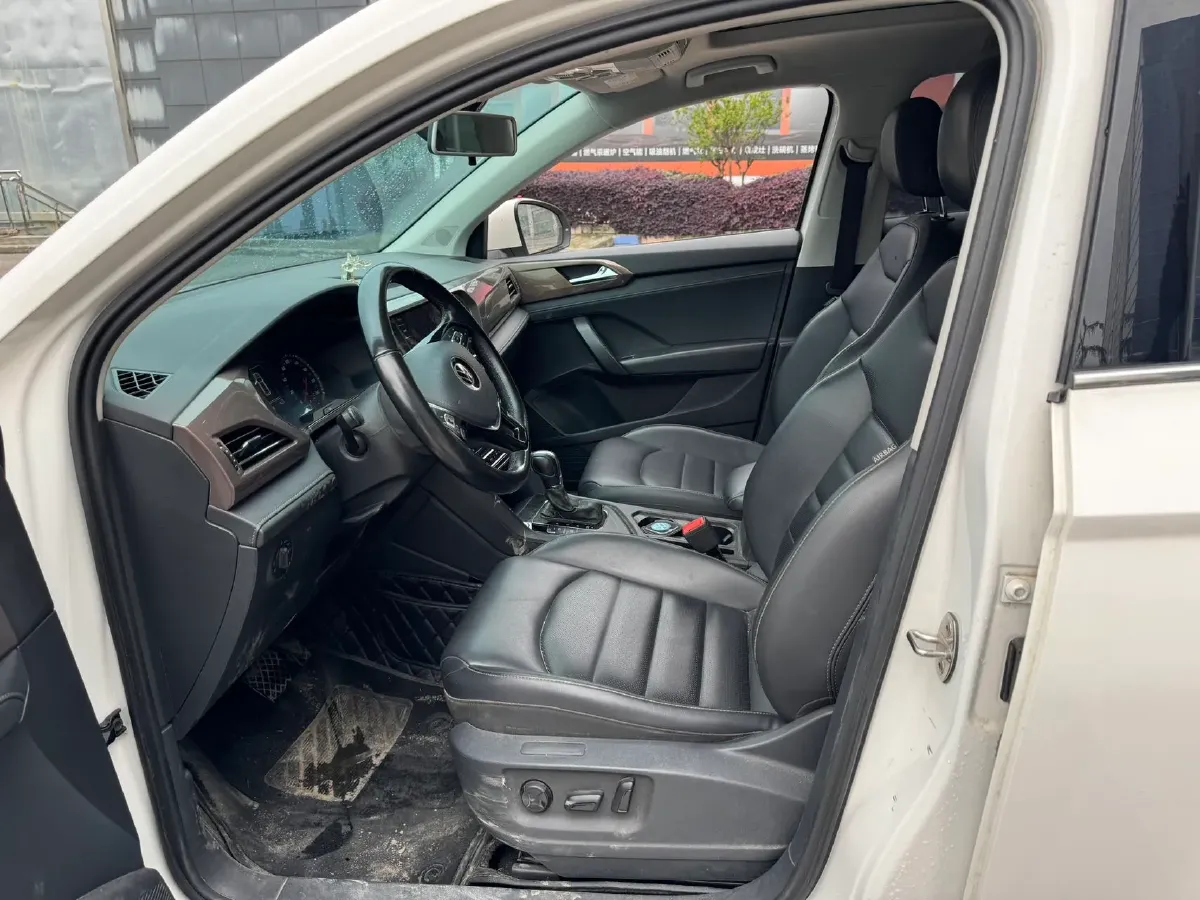 2021 Volkswagen Tharu 1.4T 150HP L4 7DCT,autocango,china used car exporter,china ev exporter,chinese used car exporter,chinese used ev exporter