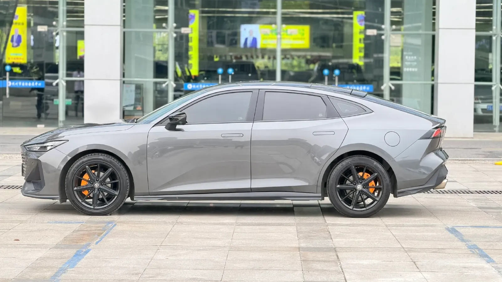 2022 ChangAn UNI-V 1.5T 188HP L4 7DCT,autocango,china used car exporter,china ev exporter,chinese used car exporter,chinese used ev exporter