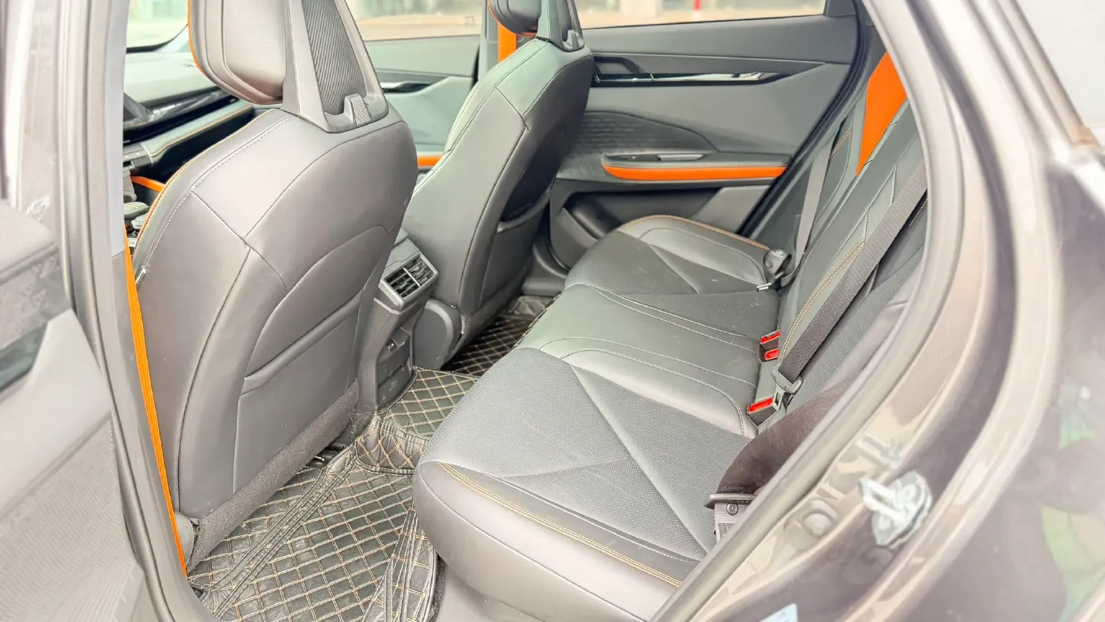 2022 ChangAn UNI-V 1.5T 188HP L4 7DCT,autocango,china used car exporter,china ev exporter,chinese used car exporter,chinese used ev exporter