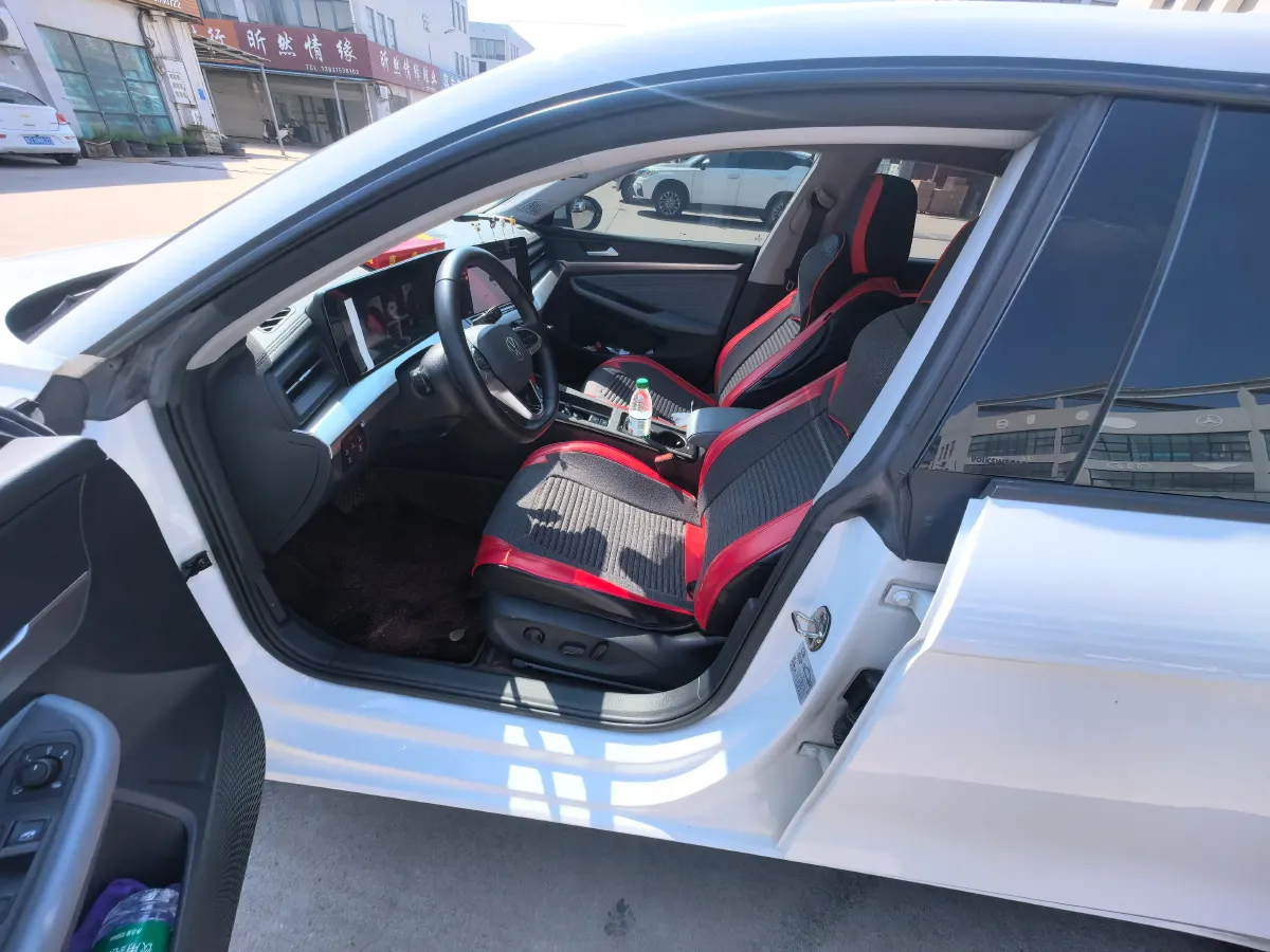 2023 Volkswagen Lamando 1.4T 150HP L4 7DCT,autocango,china used car exporter,china ev exporter,chinese used car exporter,chinese used ev exporter