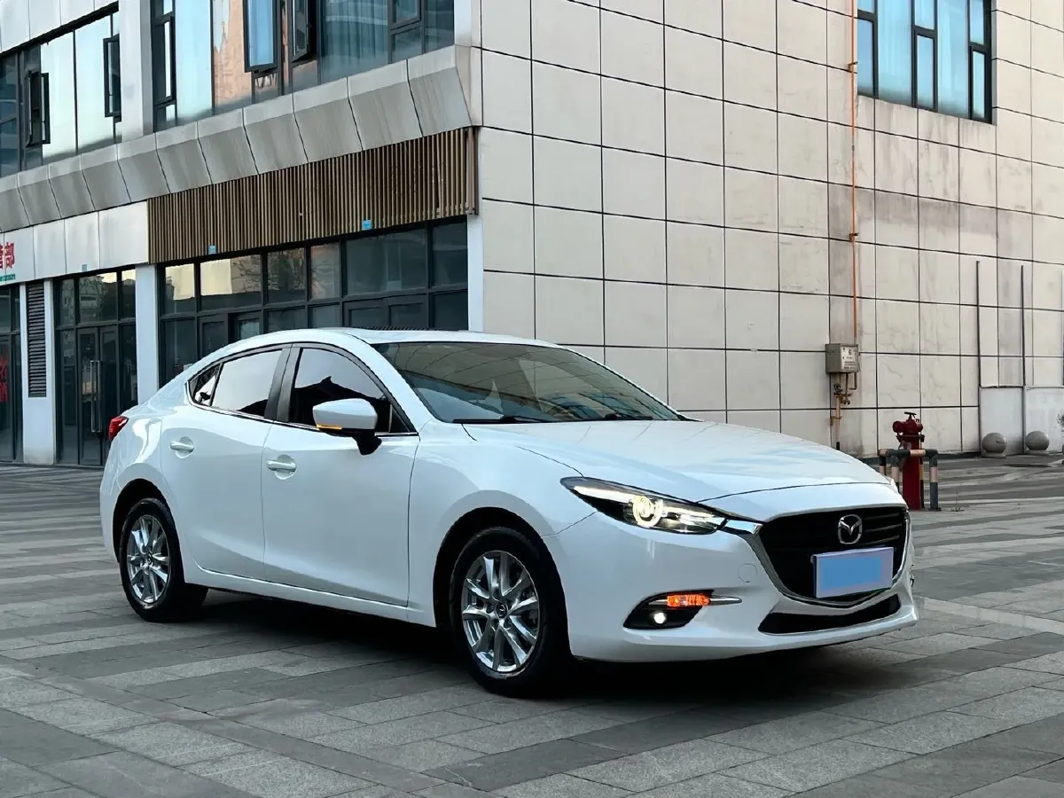 2017 Mazda 3 Axela 1.5L 117HP L4 6MT,autocango,china used car exporter,china ev exporter,chinese used car exporter,chinese used ev exporter
