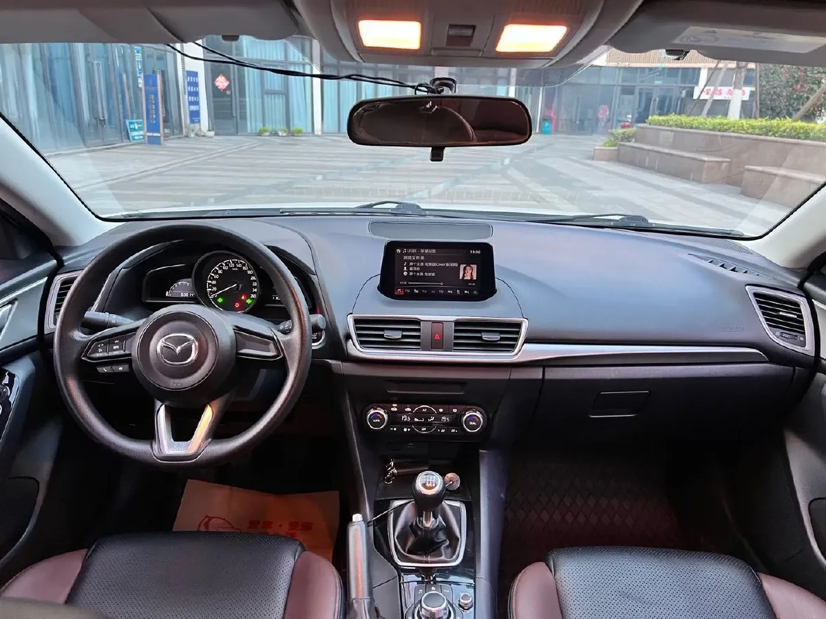 2017 Mazda 3 Axela 1.5L 117HP L4 6MT,autocango,china used car exporter,china ev exporter,chinese used car exporter,chinese used ev exporter