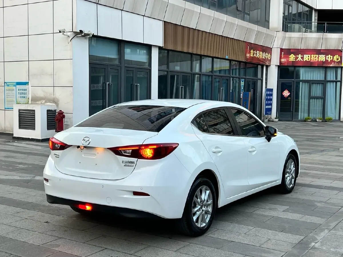 2017 Mazda 3 Axela 1.5L 117HP L4 6MT,autocango,china used car exporter,china ev exporter,chinese used car exporter,chinese used ev exporter