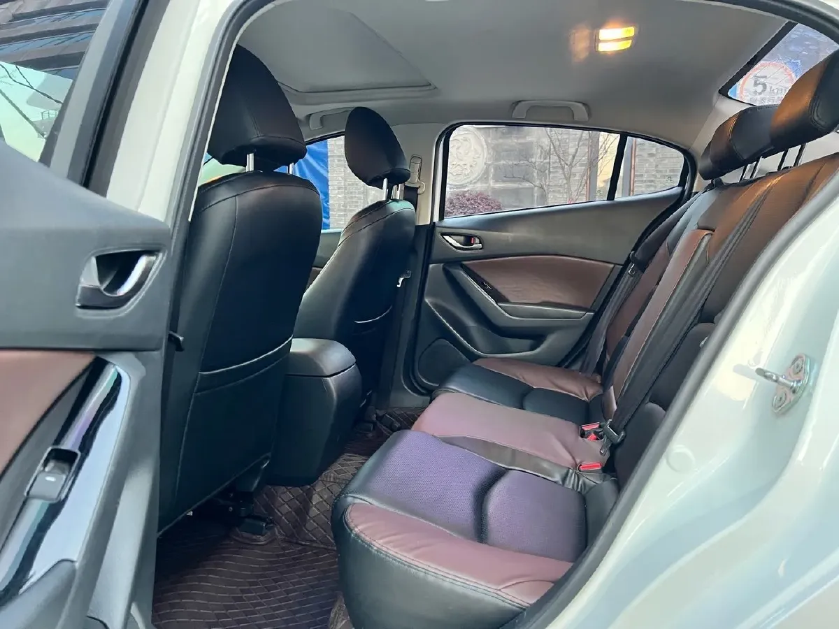 2017 Mazda 3 Axela 1.5L 117HP L4 6MT,autocango,china used car exporter,china ev exporter,chinese used car exporter,chinese used ev exporter