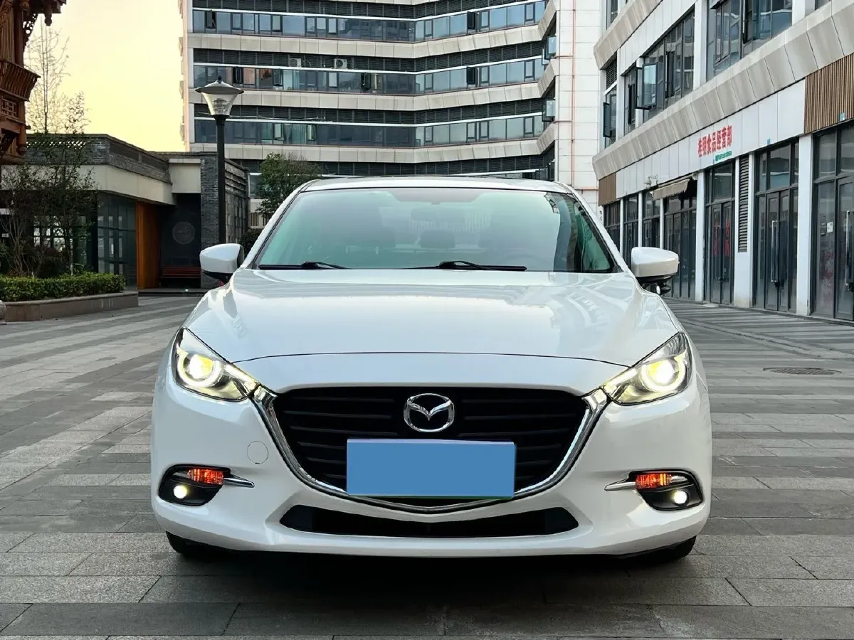 2017 Mazda 3 Axela 1.5L 117HP L4 6MT,autocango,china used car exporter,china ev exporter,chinese used car exporter,chinese used ev exporter