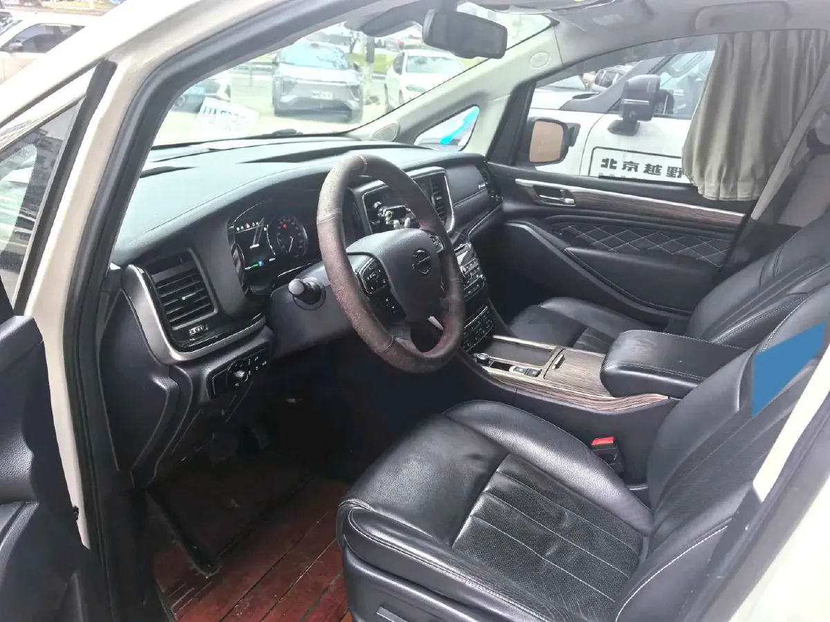 2021 GAC Trumpchi M8 2.0T 252HP L4 8AT,autocango,china used car exporter,china ev exporter,chinese used car exporter,chinese used ev exporter