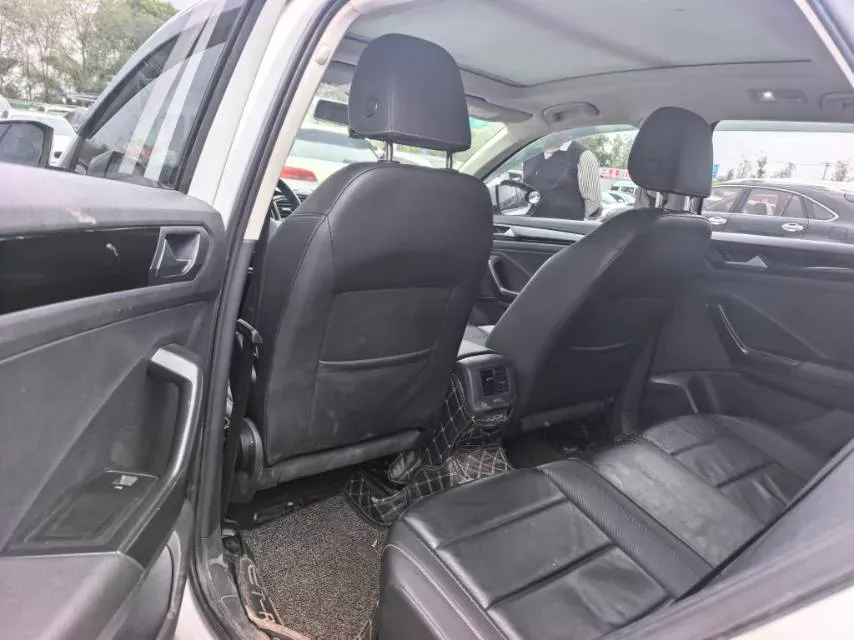 2019 Volkswagen T-Roc 1.4T 150HP L4 7DCT,autocango,china used car exporter,china ev exporter,chinese used car exporter,chinese used ev exporter