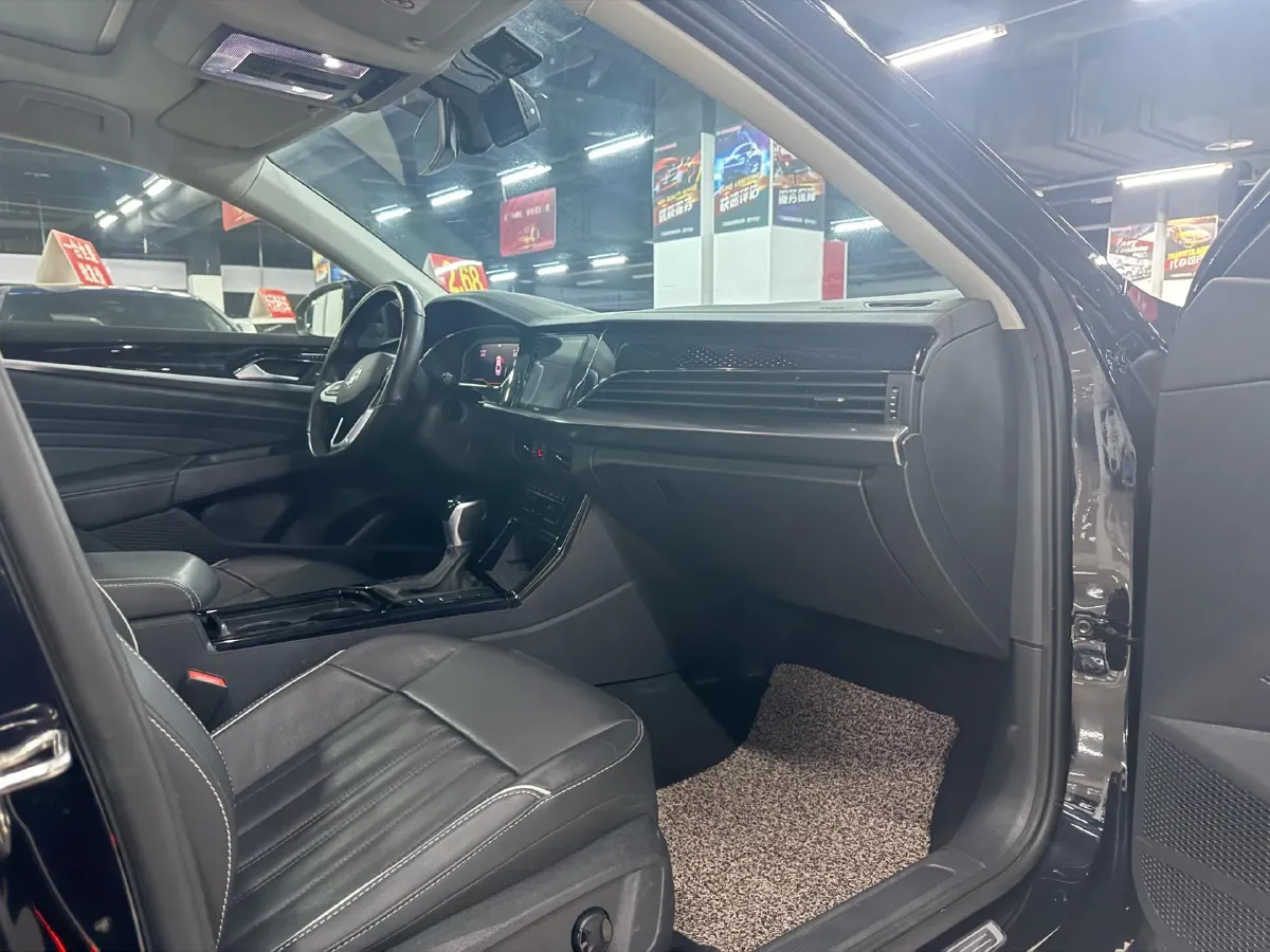 2022 Skoda Kodiak GT 2.0T 186HP L4 7DCT,autocango,china used car exporter,china ev exporter,chinese used car exporter,chinese used ev exporter