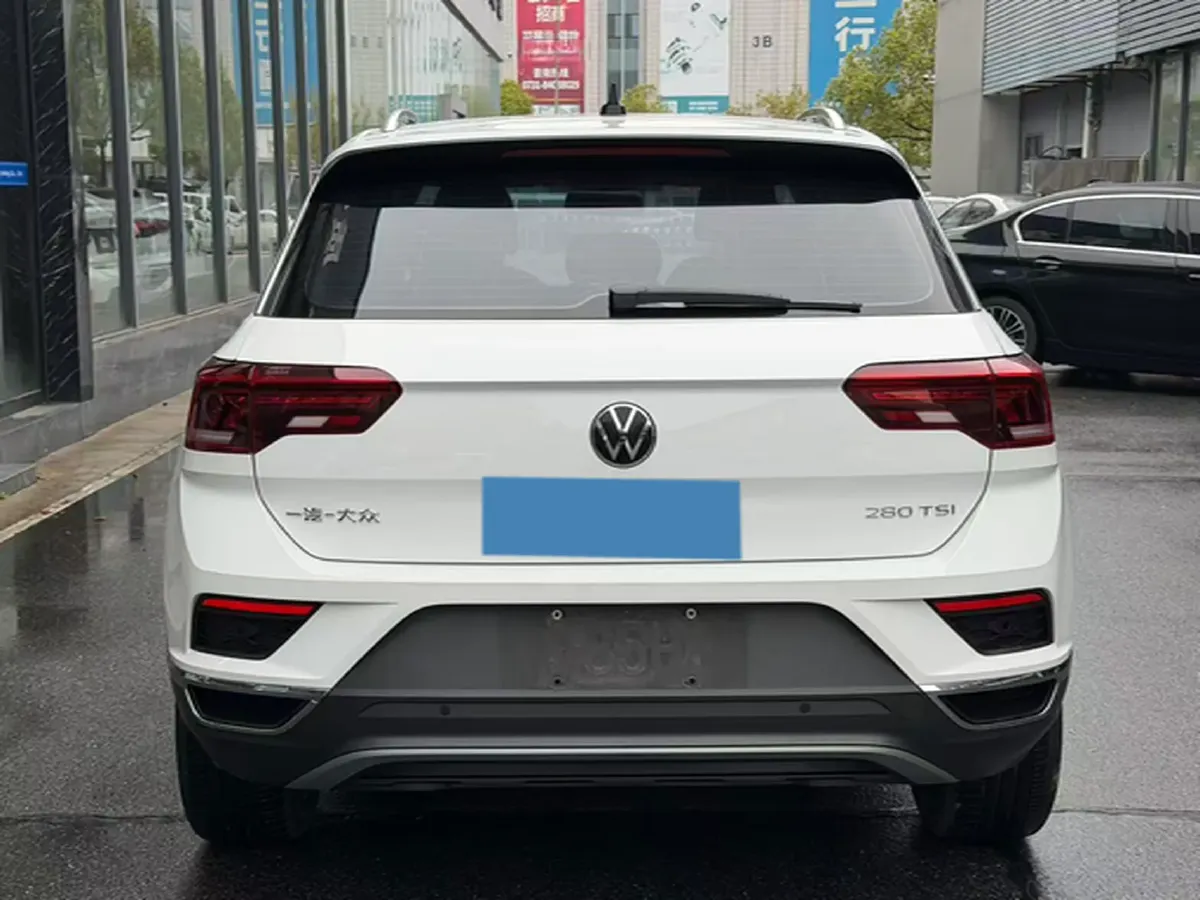 2021 Volkswagen T-Roc 1.4T 150HP L4 7DCT,autocango,china used car exporter,china ev exporter,chinese used car exporter,chinese used ev exporter