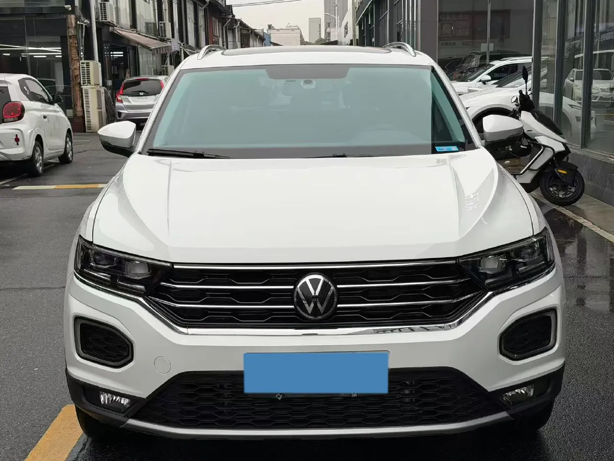 2021 Volkswagen T-Roc 1.4T 150HP L4 7DCT,autocango,china used car exporter,china ev exporter,chinese used car exporter,chinese used ev exporter