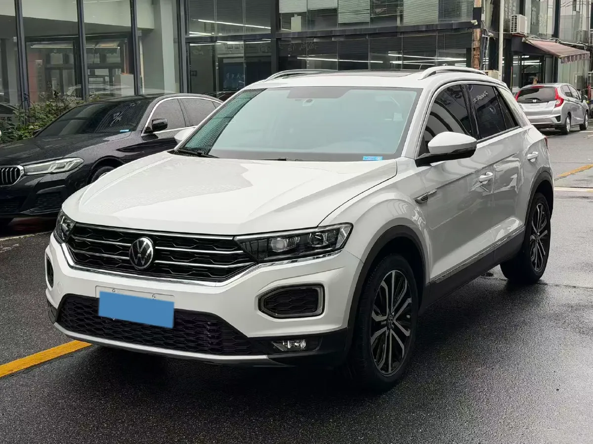 2021 Volkswagen T-Roc 1.4T 150HP L4 7DCT,autocango,china used car exporter,china ev exporter,chinese used car exporter,chinese used ev exporter