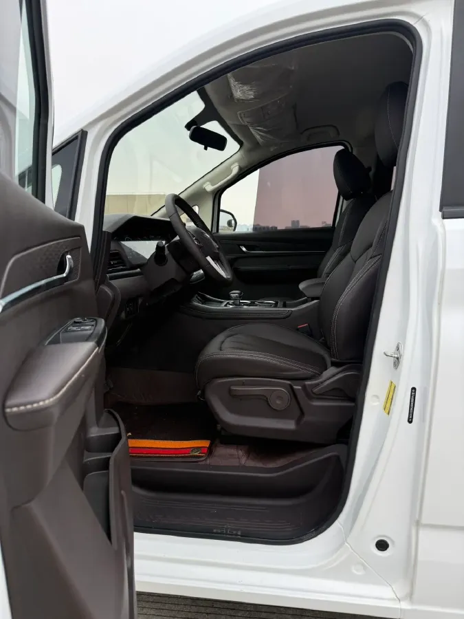 2023 BAW RuiSheng Trump M7 2.0L 144HP L4 8AT,autocango,china used car exporter,china ev exporter,chinese used car exporter,chinese used ev exporter