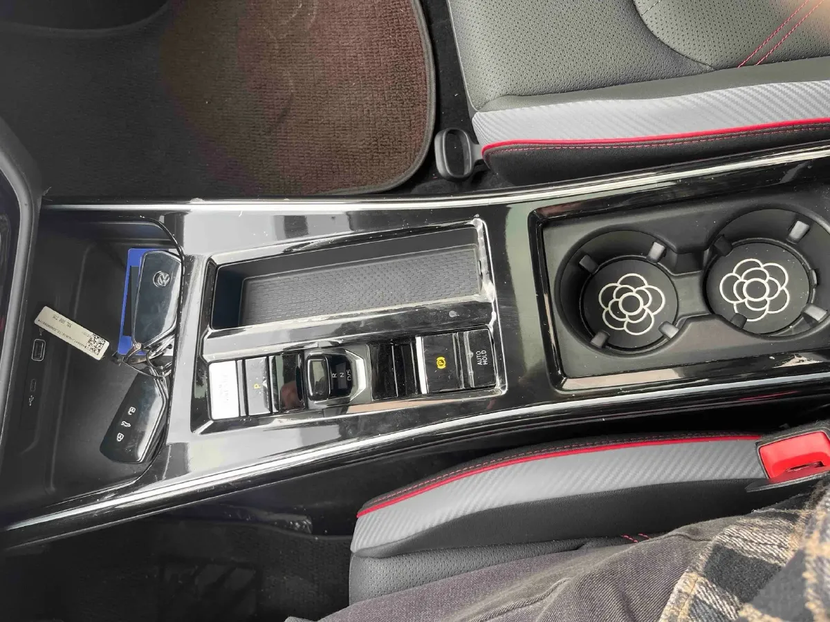 2022 Jetour DASHING i-DM 1.5T 156HP L4 3DHT PHEV 19.27KWH,autocango,china used car exporter,china ev exporter,chinese used car exporter,chinese used ev exporter