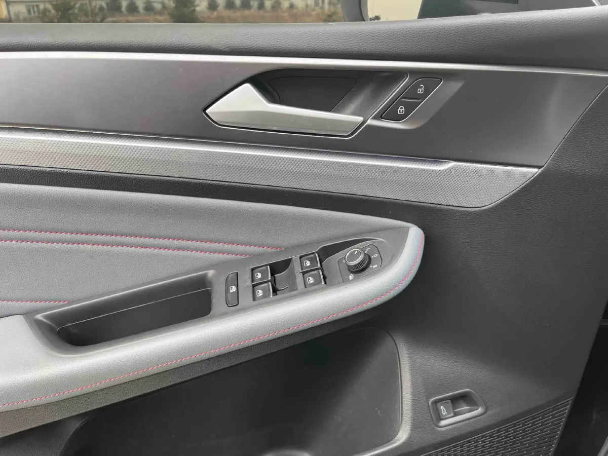 2022 Jetour DASHING i-DM 1.5T 156HP L4 3DHT PHEV 19.27KWH,autocango,china used car exporter,china ev exporter,chinese used car exporter,chinese used ev exporter