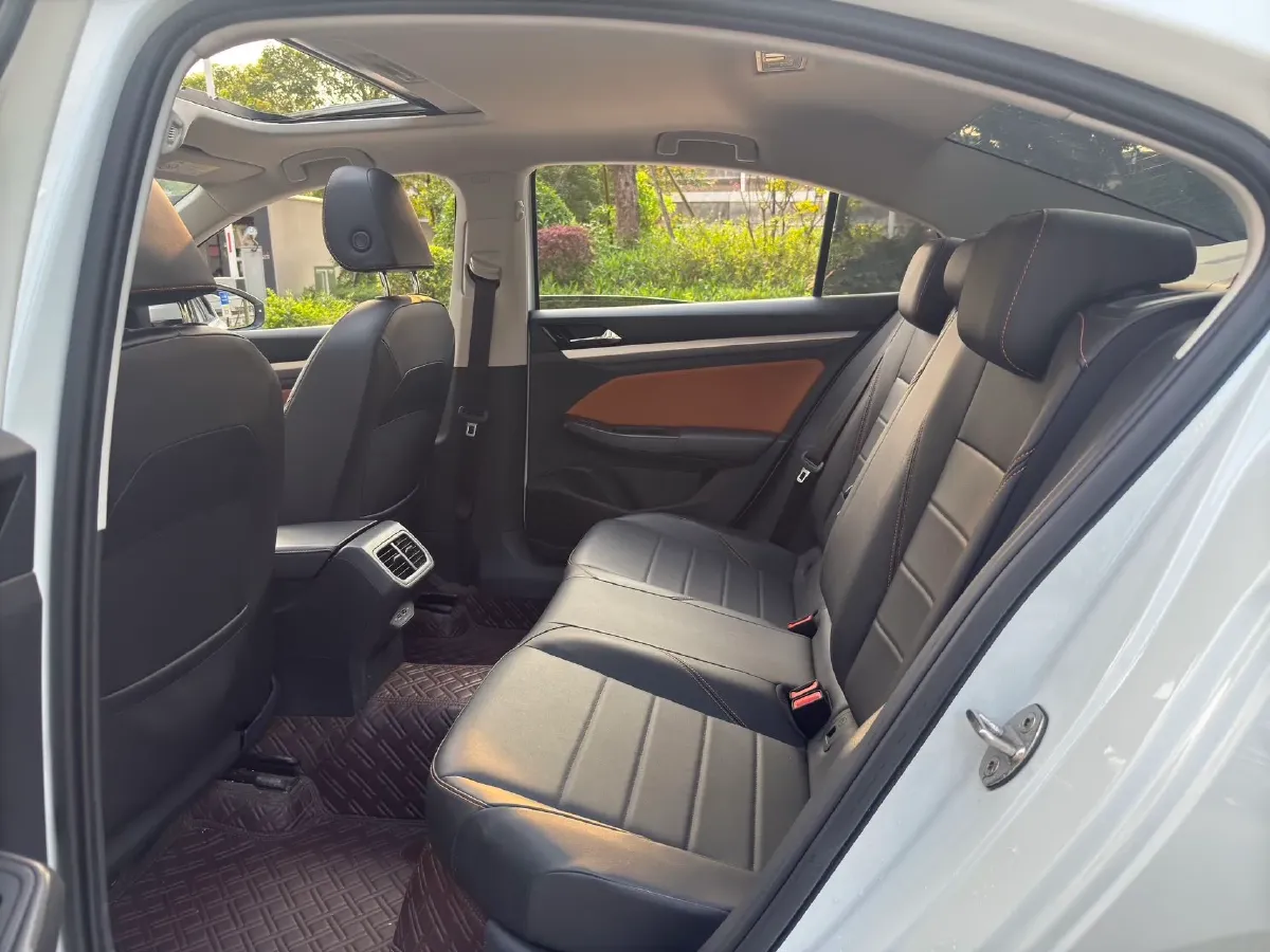 2023 Volkswagen Bora 1.2T 116HP L4 7DCT,autocango,china used car exporter,china ev exporter,chinese used car exporter,chinese used ev exporter