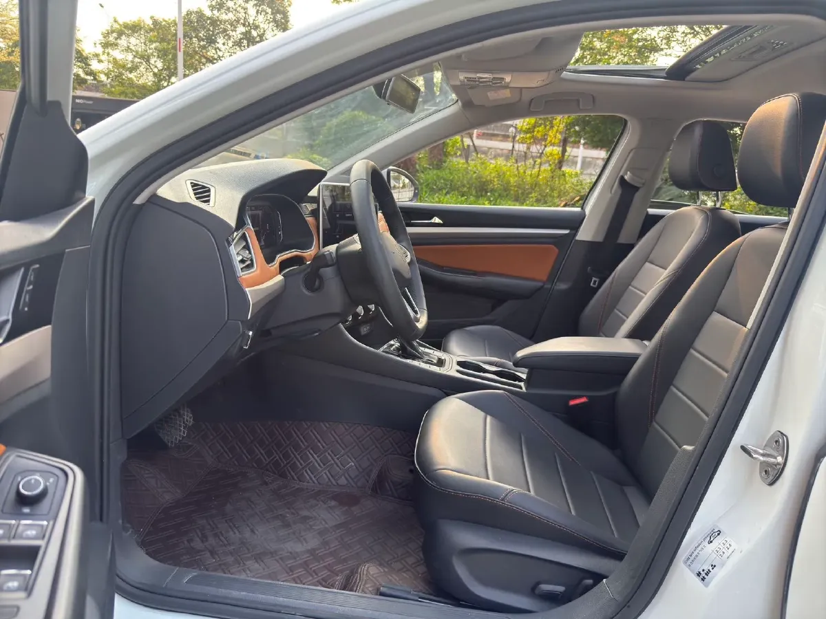 2023 Volkswagen Bora 1.2T 116HP L4 7DCT,autocango,china used car exporter,china ev exporter,chinese used car exporter,chinese used ev exporter