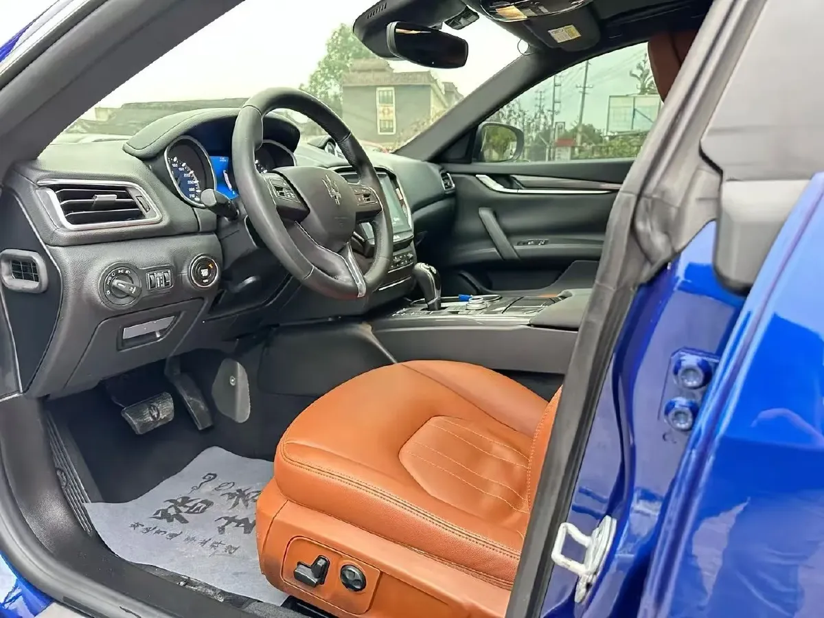2018 Maserati Ghibli 3.0T 350HP V6 8AT,autocango,china used car exporter,china ev exporter,chinese used car exporter,chinese used ev exporter