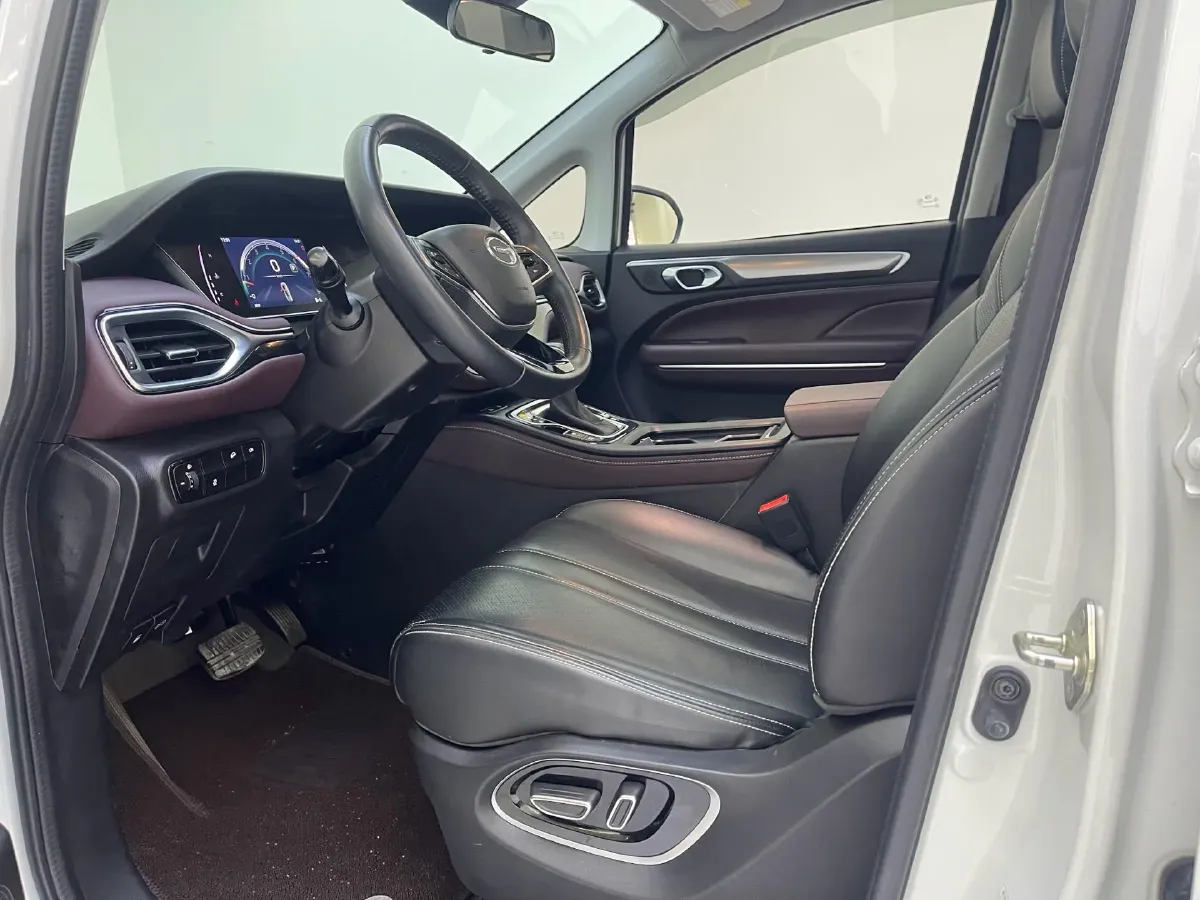 2021 GAC Trumpchi M6 1.5T 169HP L4 7DCT,autocango,china used car exporter,china ev exporter,chinese used car exporter,chinese used ev exporter