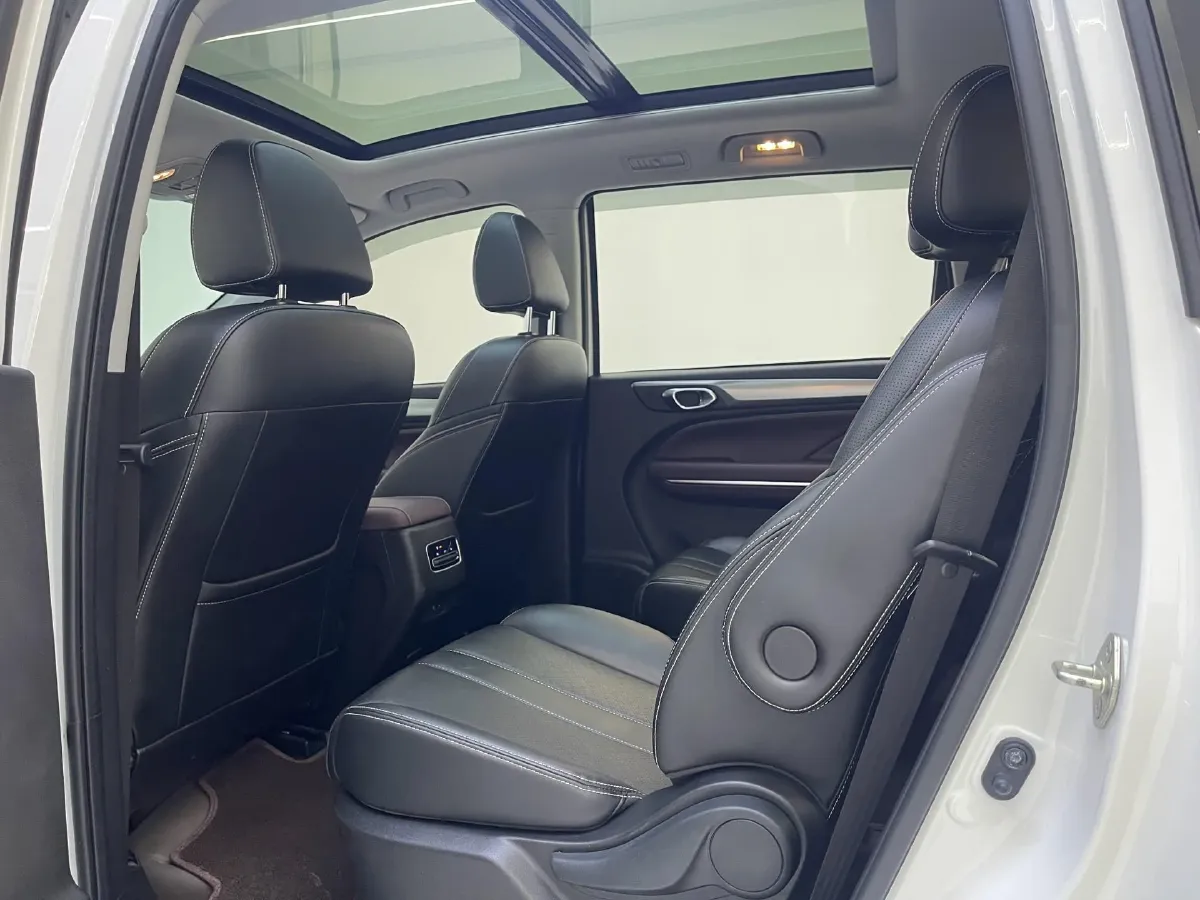 2021 GAC Trumpchi M6 1.5T 169HP L4 7DCT,autocango,china used car exporter,china ev exporter,chinese used car exporter,chinese used ev exporter