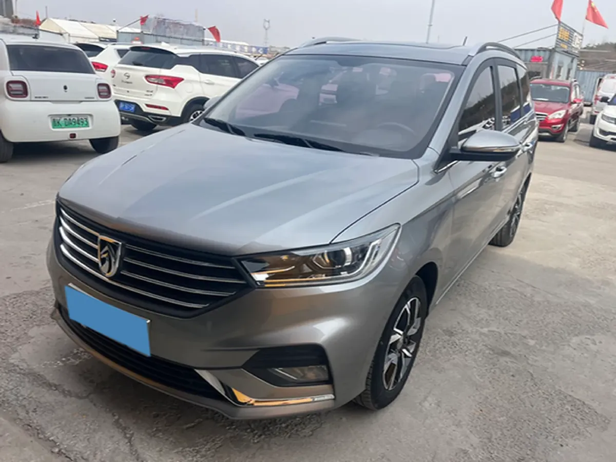 2018 BaoJun 360 1.5L 112HP L4 6MT,autocango,china used car exporter,china ev exporter,chinese used car exporter,chinese used ev exporter
