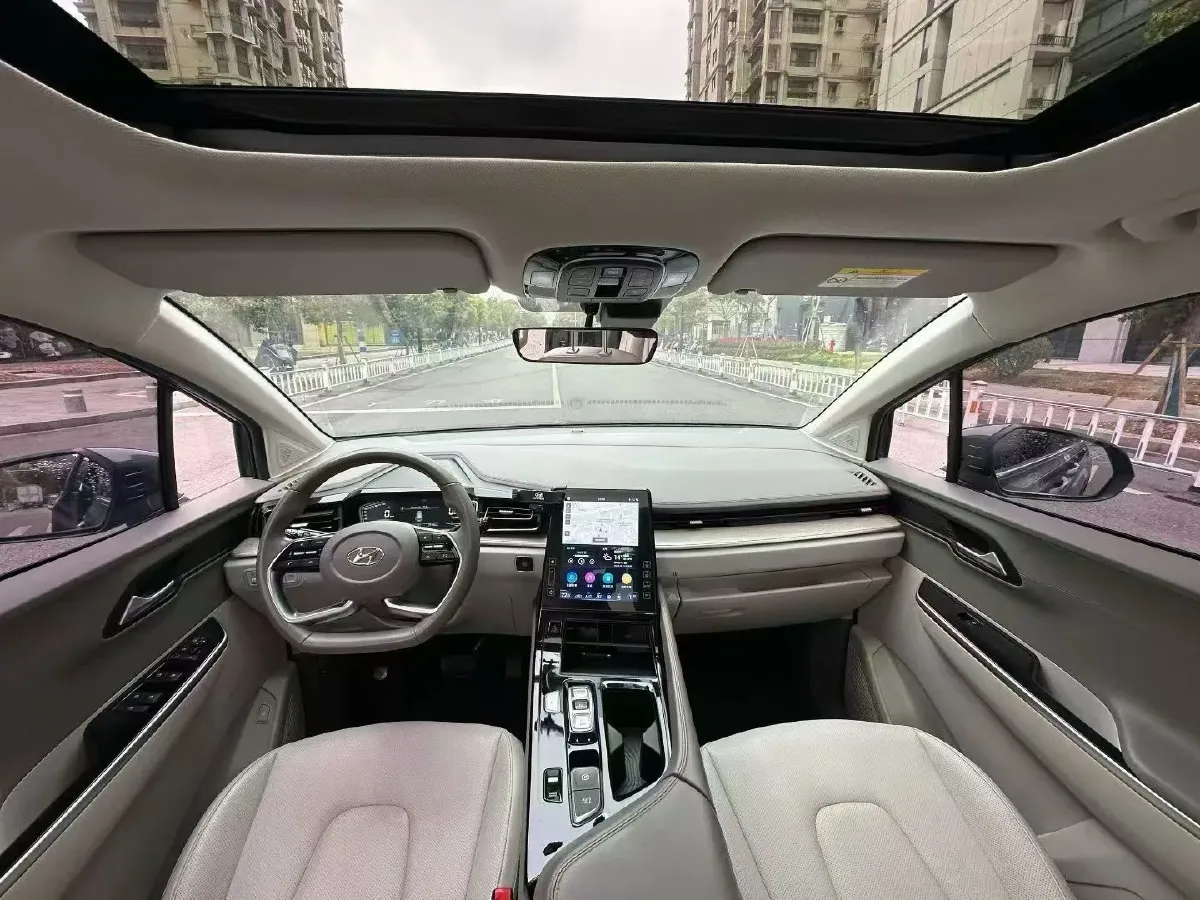 2021 Hyundai Custo 1.5T 170HP L4 8AT,autocango,china used car exporter,china ev exporter,chinese used car exporter,chinese used ev exporter