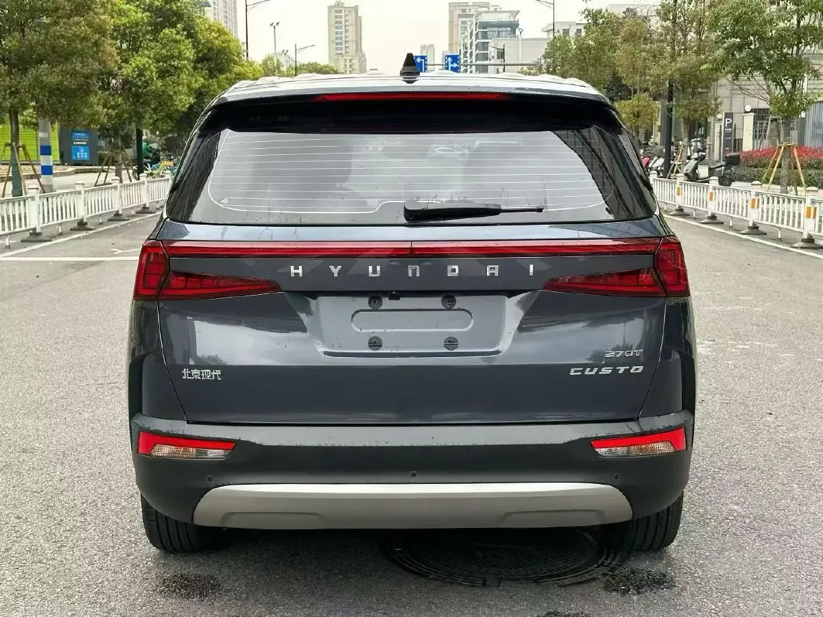 2021 Hyundai Custo 1.5T 170HP L4 8AT,autocango,china used car exporter,china ev exporter,chinese used car exporter,chinese used ev exporter