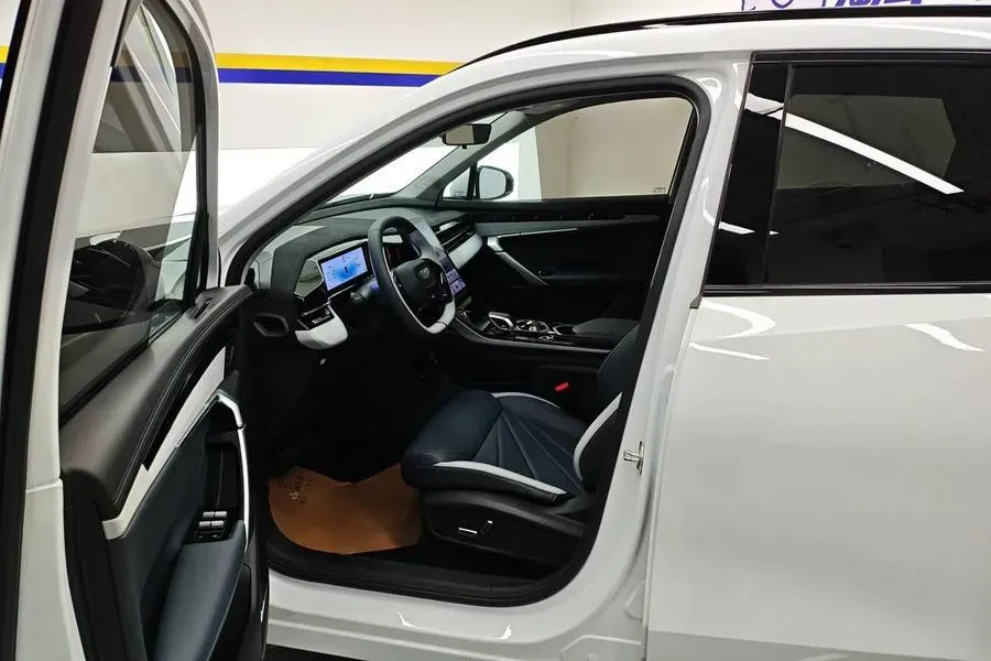 2023 Geely StarRay 1.5T 181HP L4 7DCT,autocango,china used car exporter,china ev exporter,chinese used car exporter,chinese used ev exporter