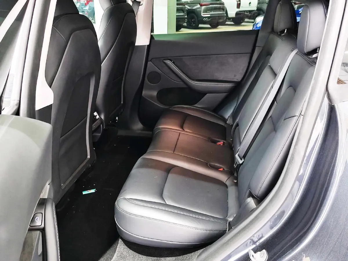 2024 Tesla Model Y BEV 78.4KWH,autocango,china used car exporter,china ev exporter,chinese used car exporter,chinese used ev exporter