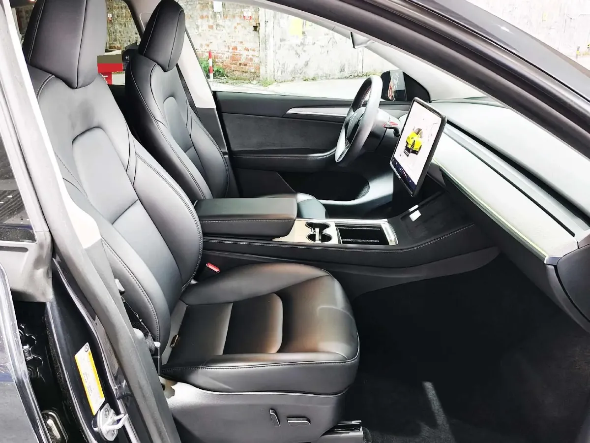 2024 Tesla Model Y BEV 78.4KWH,autocango,china used car exporter,china ev exporter,chinese used car exporter,chinese used ev exporter