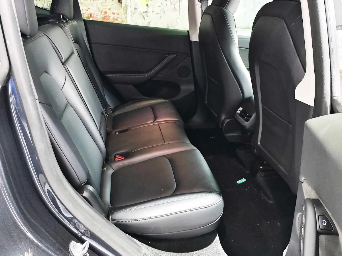 2024 Tesla Model Y BEV 78.4KWH,autocango,china used car exporter,china ev exporter,chinese used car exporter,chinese used ev exporter