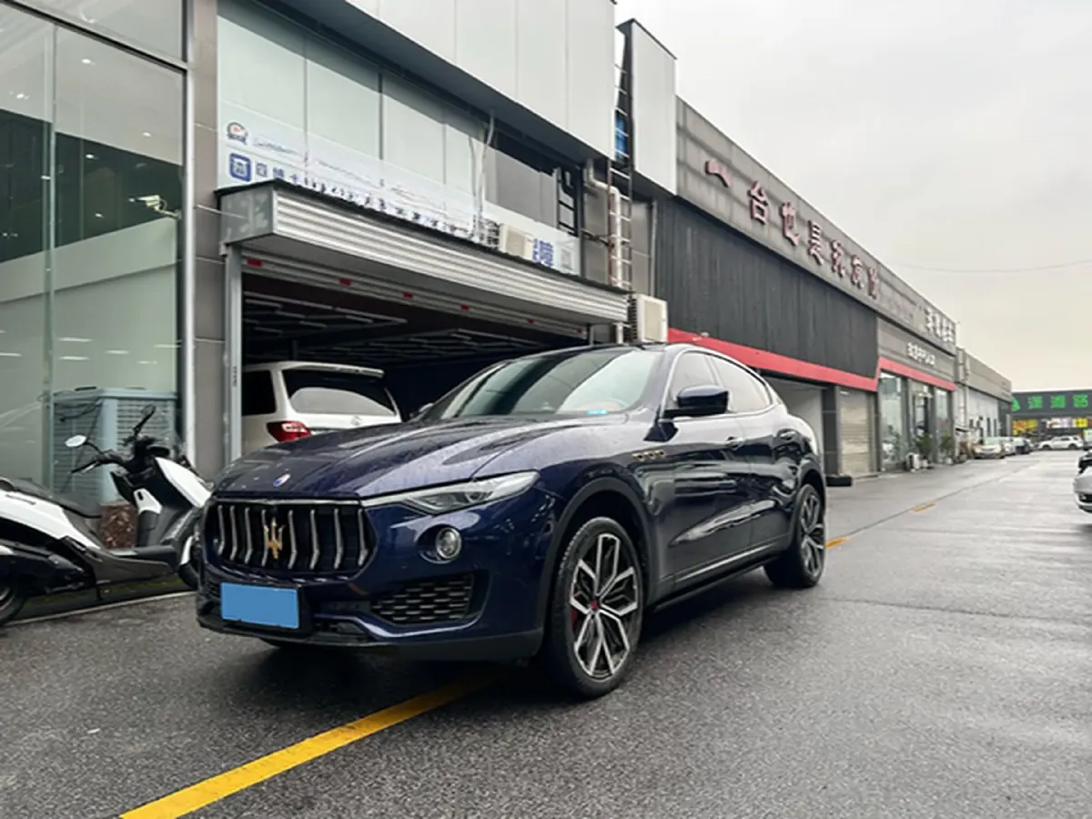 2021 Maserati Levante 3.0T 350HP V6 8AT,autocango,china used car exporter,china ev exporter,chinese used car exporter,chinese used ev exporter