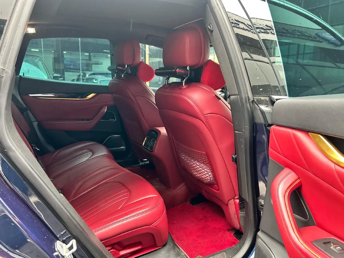 2021 Maserati Levante 3.0T 350HP V6 8AT,autocango,china used car exporter,china ev exporter,chinese used car exporter,chinese used ev exporter