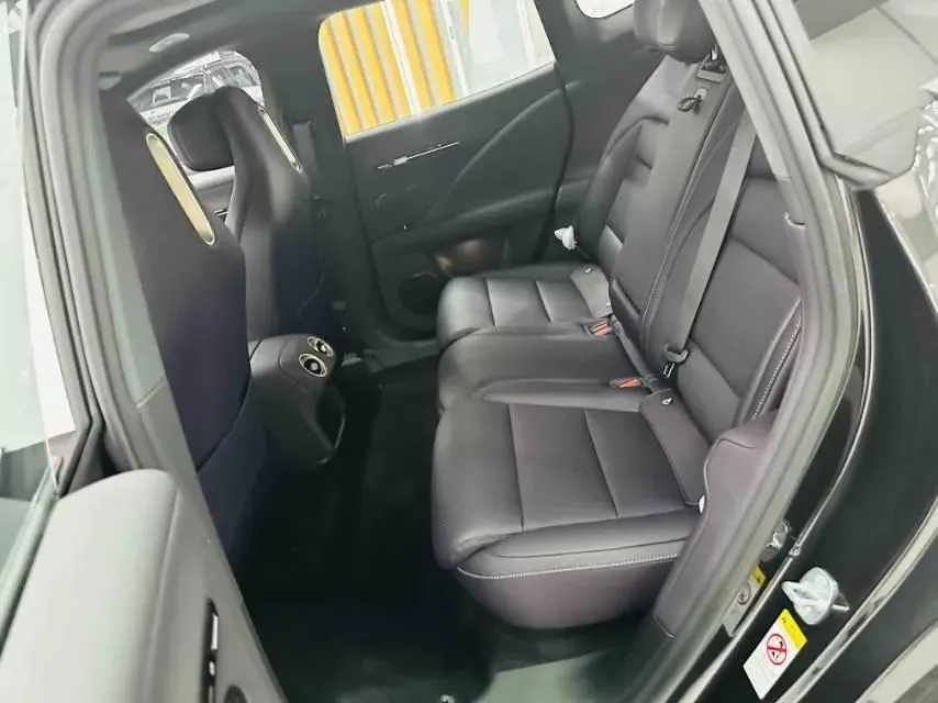 2026 Avatr 07 BEV,autocango,china used car exporter,china ev exporter,chinese used car exporter,chinese used ev exporter