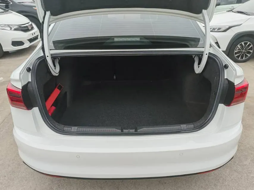 2019 Bestune T77 1.2T 143HP L4 7DCT,autocango,china used car exporter,china ev exporter,chinese used car exporter,chinese used ev exporter