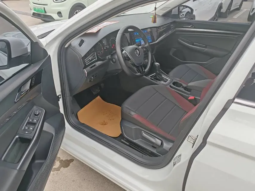 2019 Bestune T77 1.2T 143HP L4 7DCT,autocango,china used car exporter,china ev exporter,chinese used car exporter,chinese used ev exporter