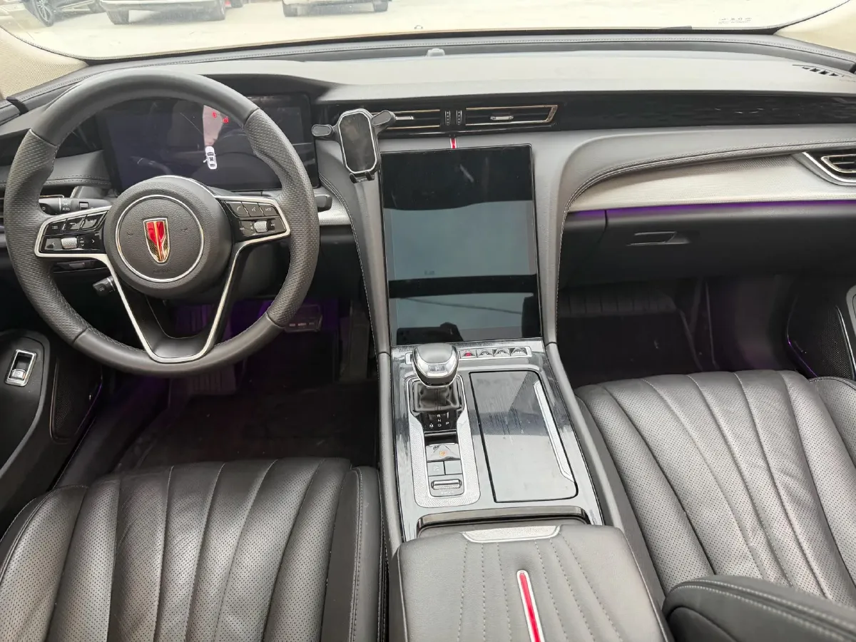 2023 HongQi H5 2.0T 224HP L4 8AT,autocango,china used car exporter,china ev exporter,chinese used car exporter,chinese used ev exporter