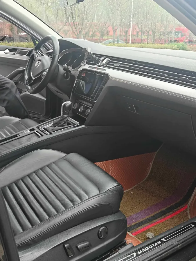 2018 Volkswagen Magotan 1.8T 180HP L4 7DCT,autocango,china used car exporter,china ev exporter,chinese used car exporter,chinese used ev exporter