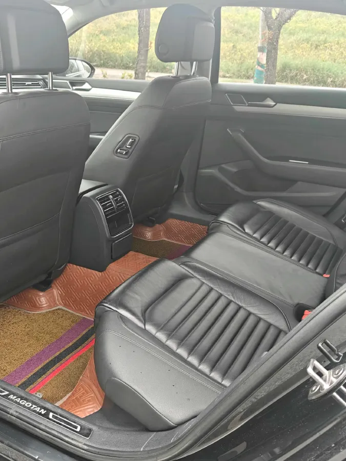 2018 Volkswagen Magotan 1.8T 180HP L4 7DCT,autocango,china used car exporter,china ev exporter,chinese used car exporter,chinese used ev exporter