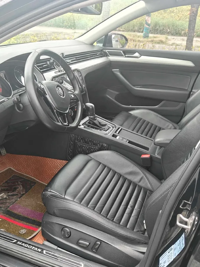 2018 Volkswagen Magotan 1.8T 180HP L4 7DCT,autocango,china used car exporter,china ev exporter,chinese used car exporter,chinese used ev exporter