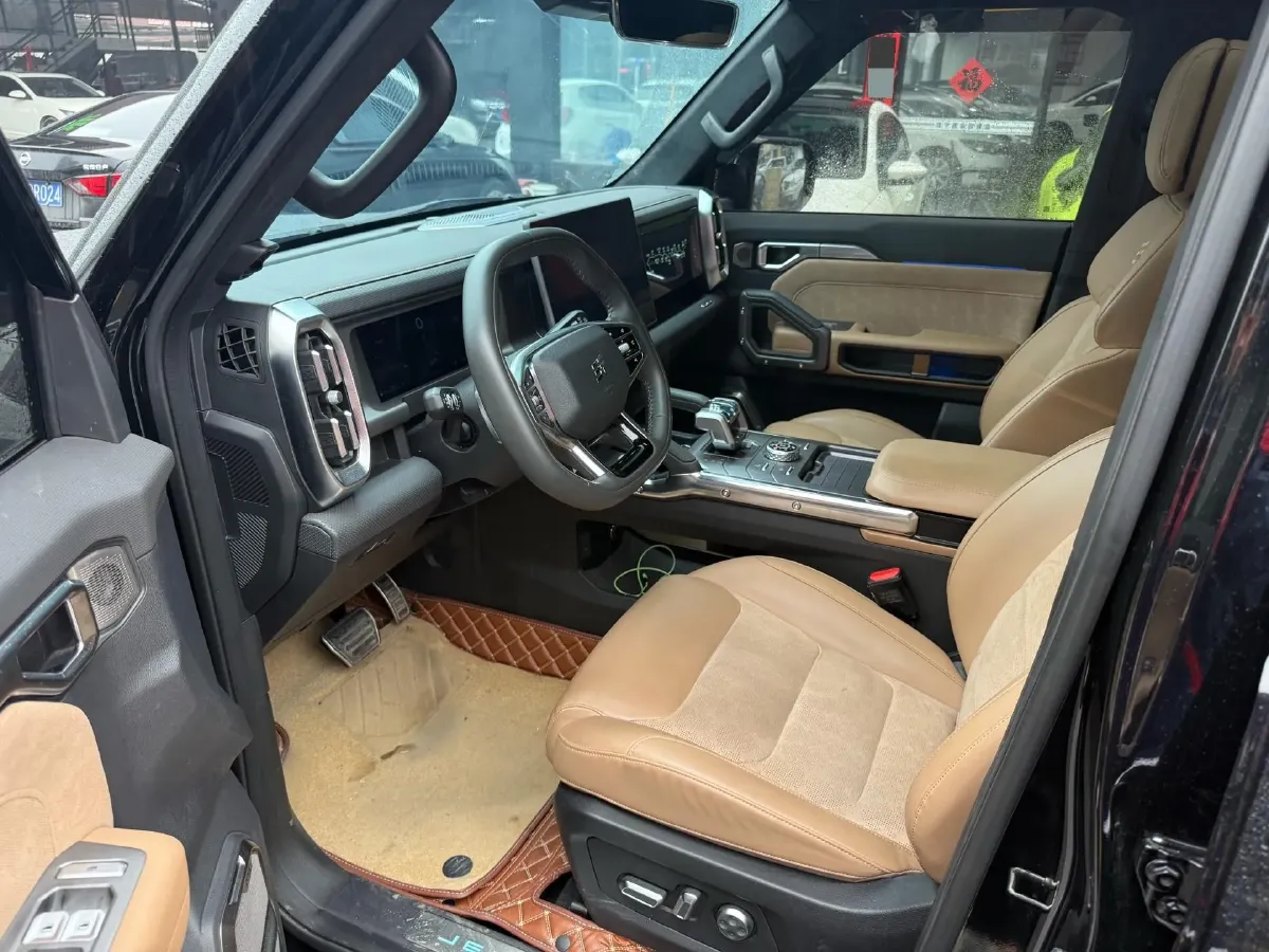 2023 Jetour Traveller 2.0T 254HP L4 7DCT,autocango,china used car exporter,china ev exporter,chinese used car exporter,chinese used ev exporter