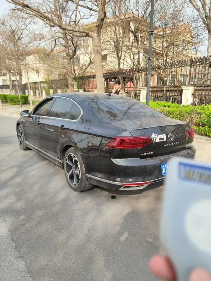 2023 Volkswagen Magotan 2.0T 186HP L4 7DCT,autocango,china used car exporter,china ev exporter,chinese used car exporter,chinese used ev exporter