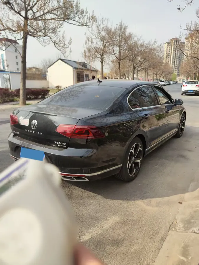 2023 Volkswagen Magotan 2.0T 186HP L4 7DCT,autocango,china used car exporter,china ev exporter,chinese used car exporter,chinese used ev exporter