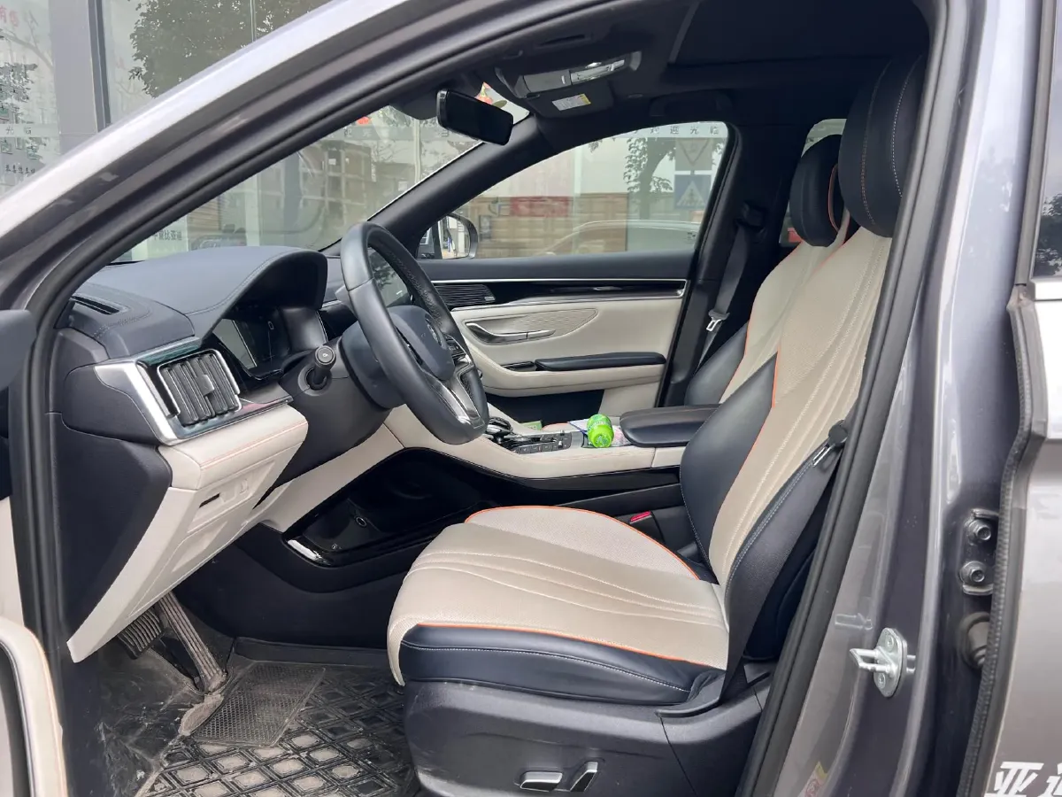 2021 Geely JiaJi 1.5T 177HP L3 7DCT PHEV 11.3KWH,autocango,china used car exporter,china ev exporter,chinese used car exporter,chinese used ev exporter