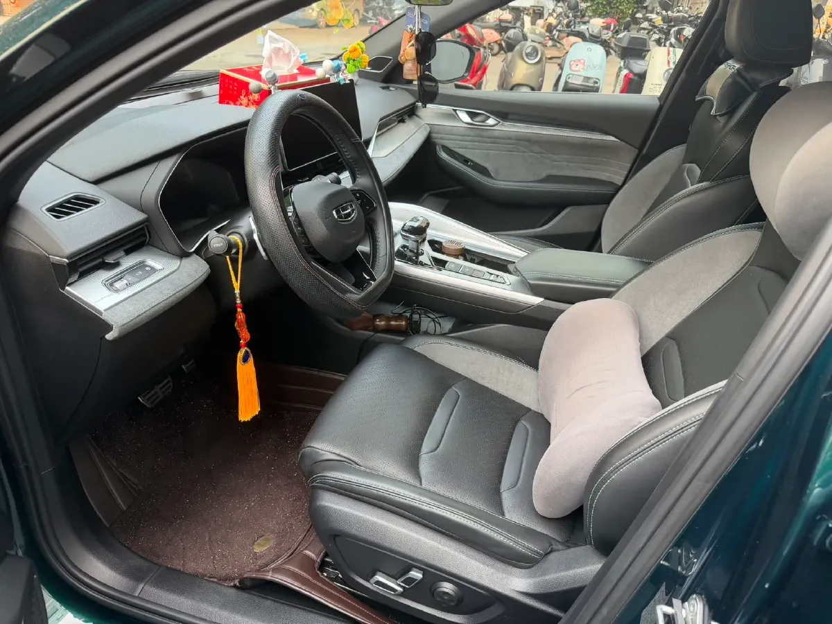 2023 Geely Preface 2.0T 190HP L4 7DCT,autocango,china used car exporter,china ev exporter,chinese used car exporter,chinese used ev exporter