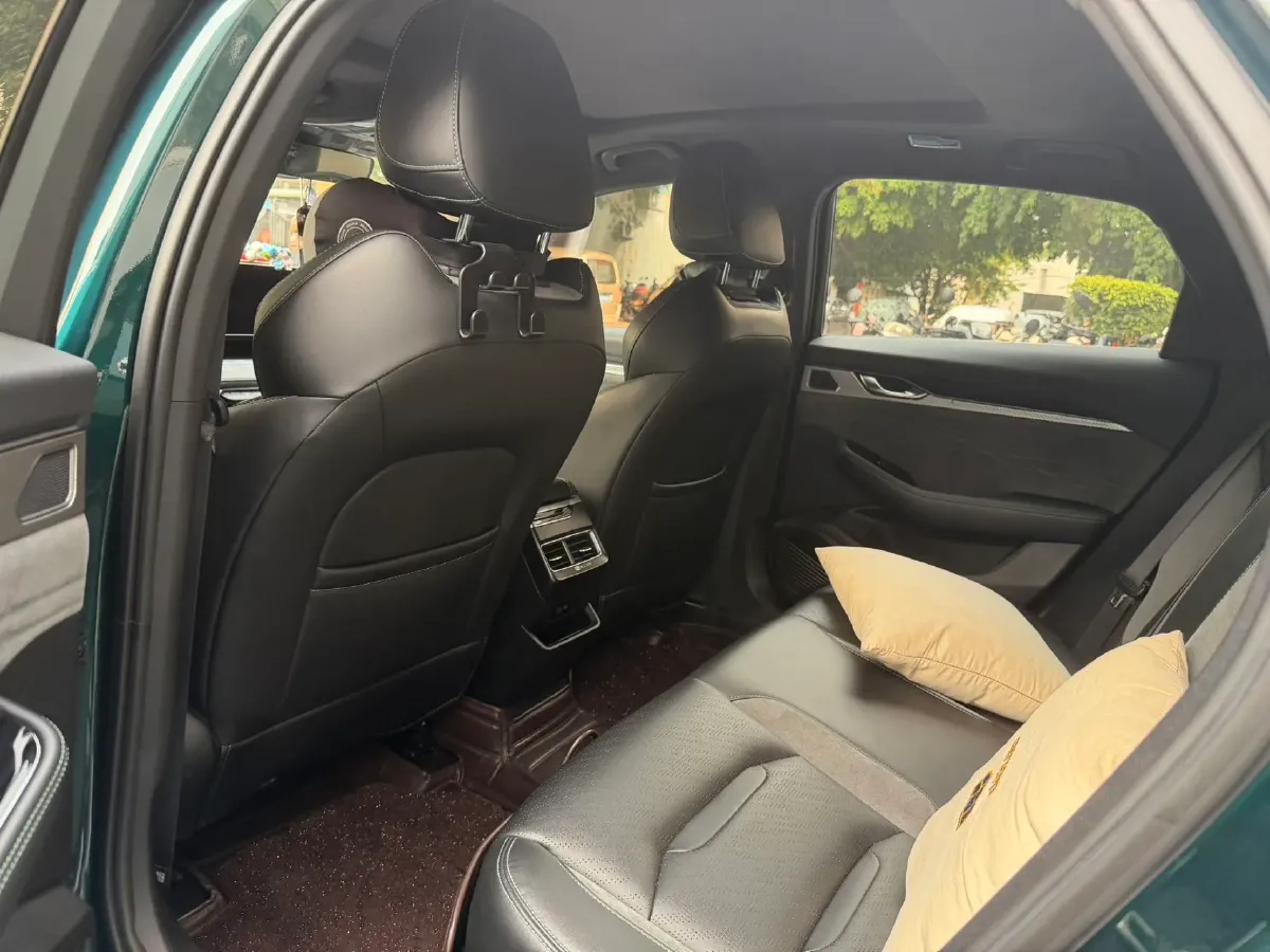 2023 Geely Preface 2.0T 190HP L4 7DCT,autocango,china used car exporter,china ev exporter,chinese used car exporter,chinese used ev exporter