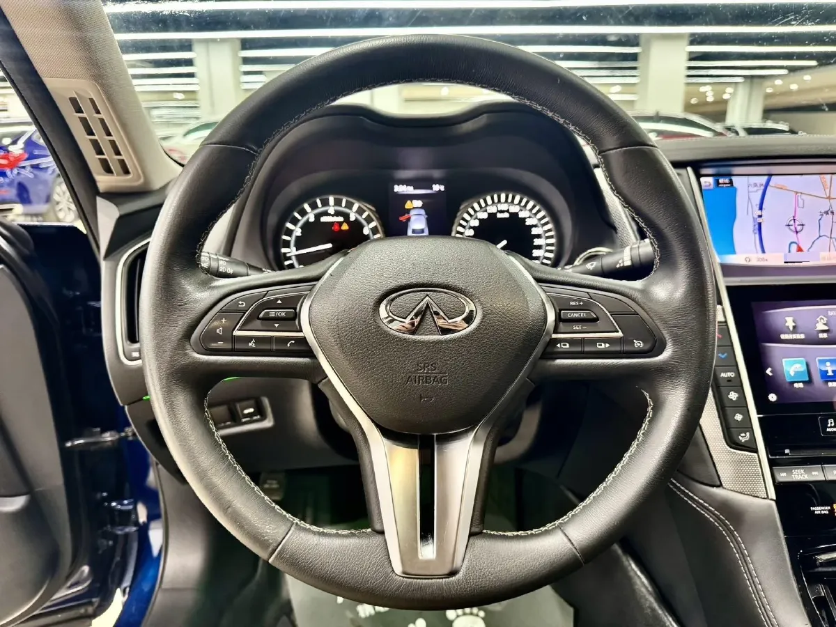 2018 Jeep Grand Commander 2.0T 265HP L4 9AT,autocango,china used car exporter,china ev exporter,chinese used car exporter,chinese used ev exporter