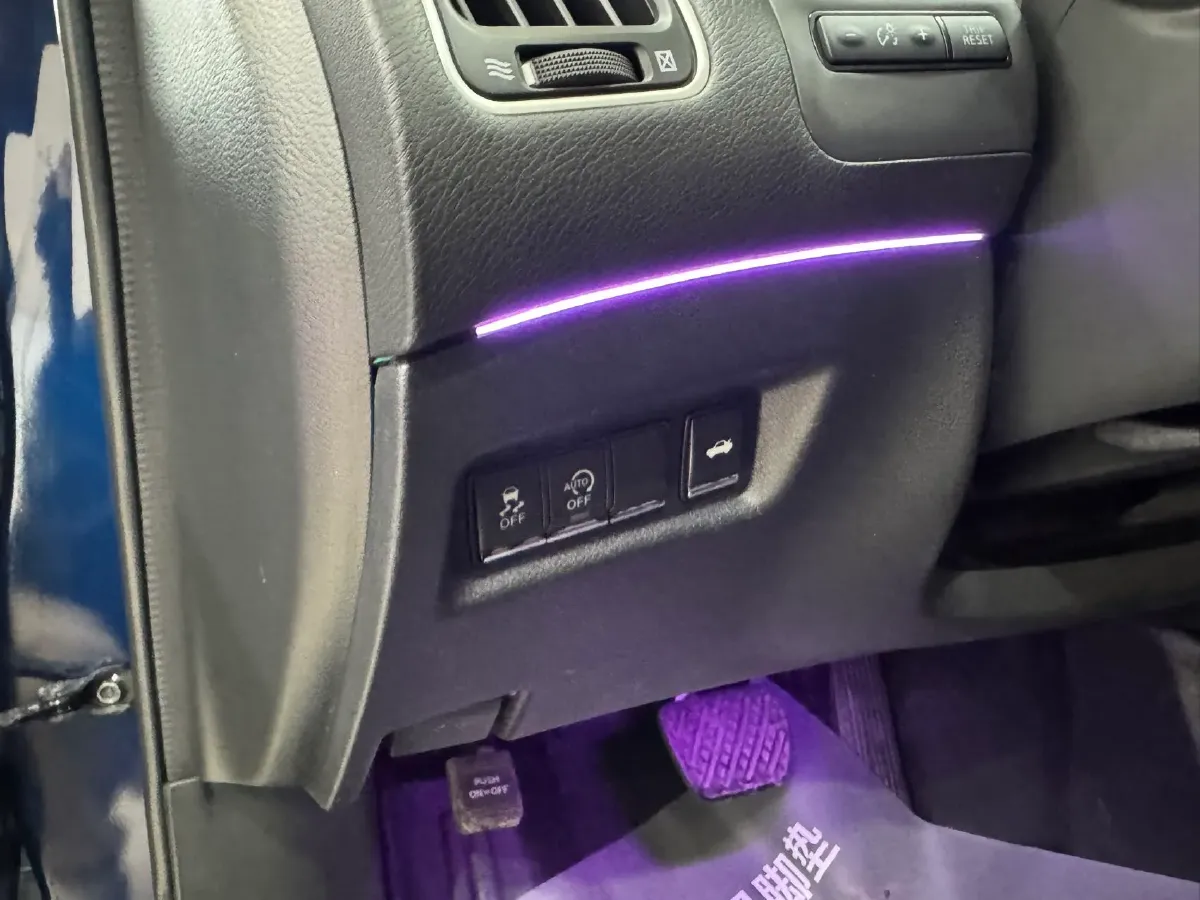 2018 Jeep Grand Commander 2.0T 265HP L4 9AT,autocango,china used car exporter,china ev exporter,chinese used car exporter,chinese used ev exporter